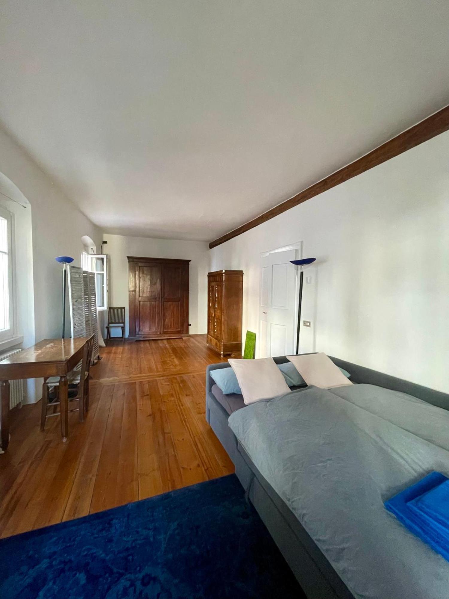 Appartamento Sui Tetti Del Centro Storico โรเวเรโต ภายนอก รูปภาพ